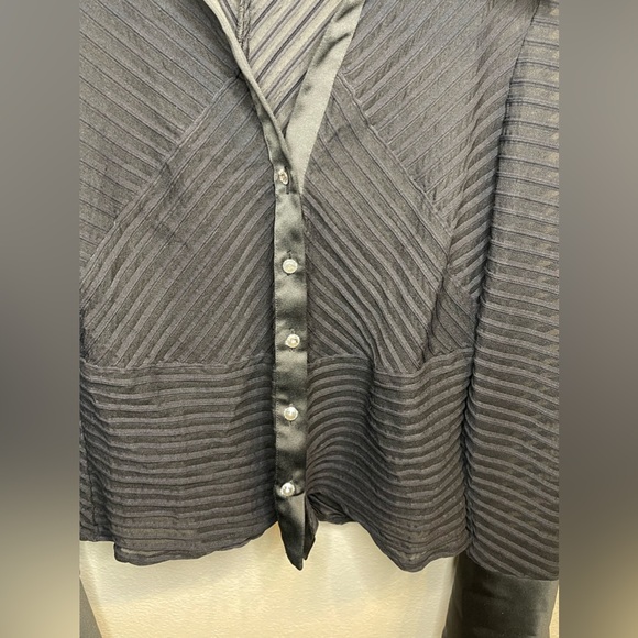 JS Collections Black Top - Picture 5 of 6